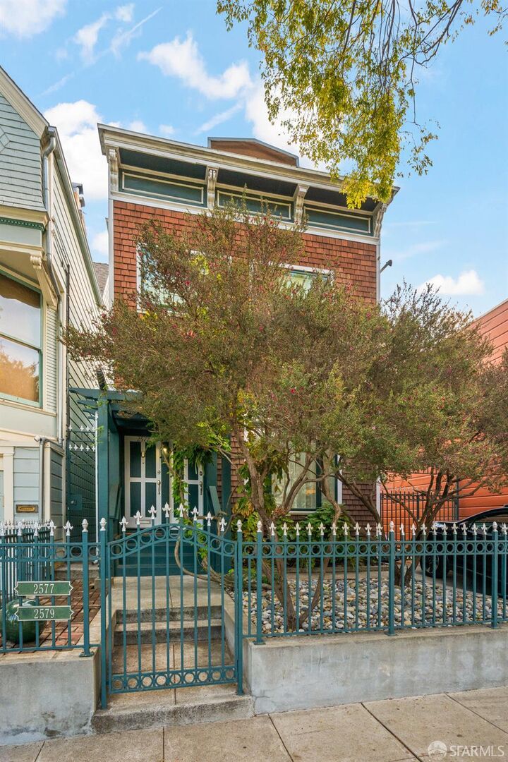 Property Photo: 2579 Folsom Street CA 94110