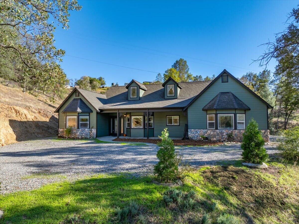 Property Photo: 14375 Moss Drive CA 96003