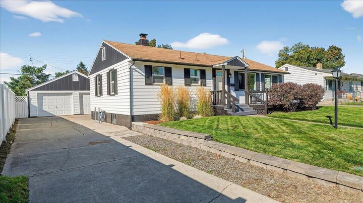 Property Photo: 5511 N D St WA 99205