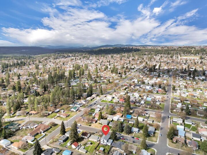 2819 W Olympic Ave  Spokane WA 99205 photo