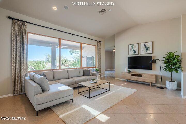 Property Photo: 789 E Josephine Canyon Drive AZ 85614