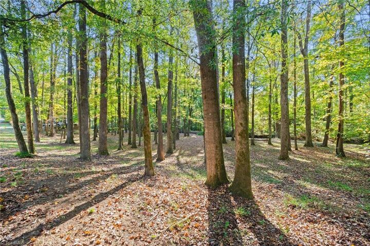 Property Photo:  720 Saint Cloud Drive  NC 28625