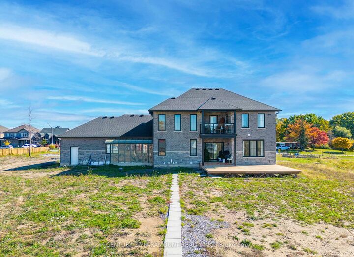 Property Photo: 129 South Pelham Road ON L3B 5N8