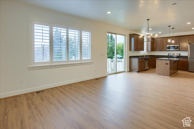 Property Photo: 290 S 1325 E UT 84040