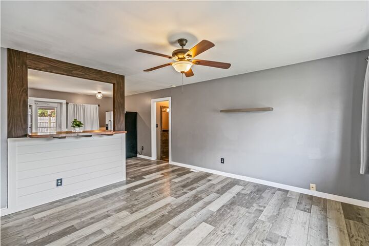Property Photo: 401 Rothey Dr PA 15037