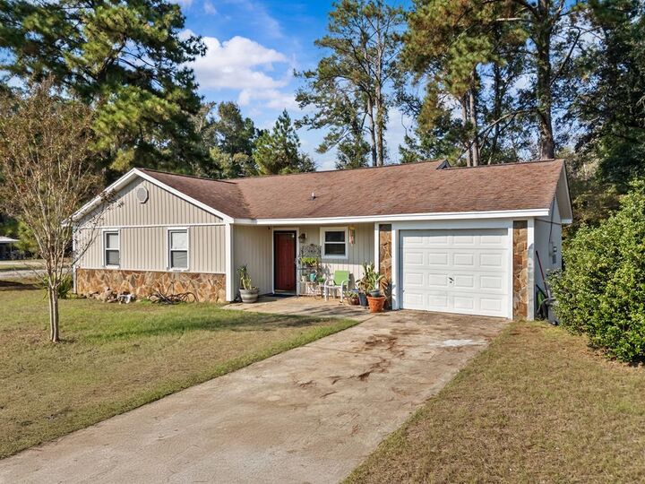 Property Photo: 140 Creek Drive GA 31763