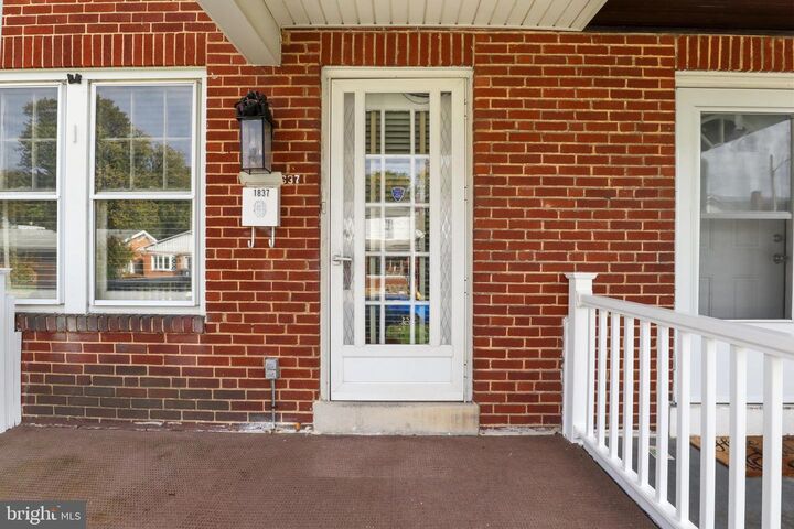 Property Photo:  1837 Forster Street  PA 17103 