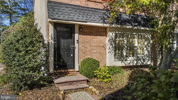 Property Photo: 302 Everest Circle 302 PA 19382
