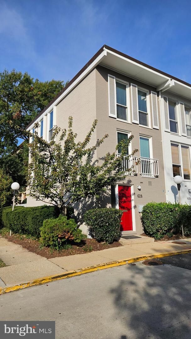 Property Photo:  628 3rd Street SW 115  DC 20024