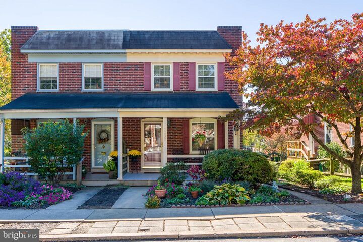 Property Photo: 1238 Elm Avenue PA 17603