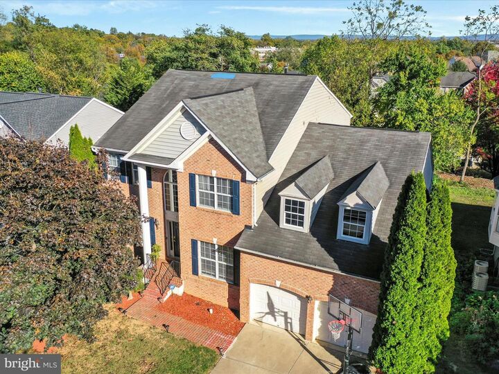 Property Photo: 930 Wayne Drive VA 22601