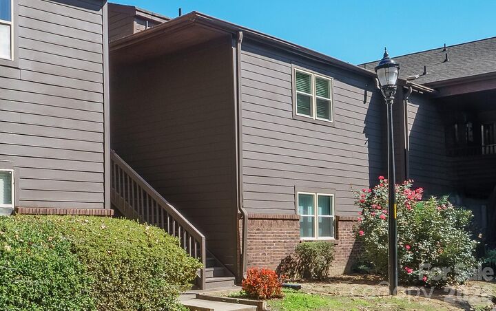 Property Photo:  8015 Cedar Glen Drive  NC 28212 