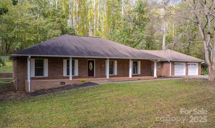 Property Photo: 35 Byrd Road NC 28715