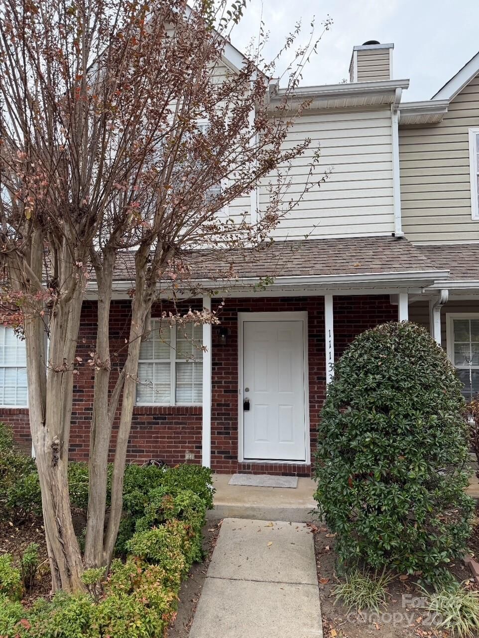 Property Photo: 11133 Whitlock Crossing Court NC 28273