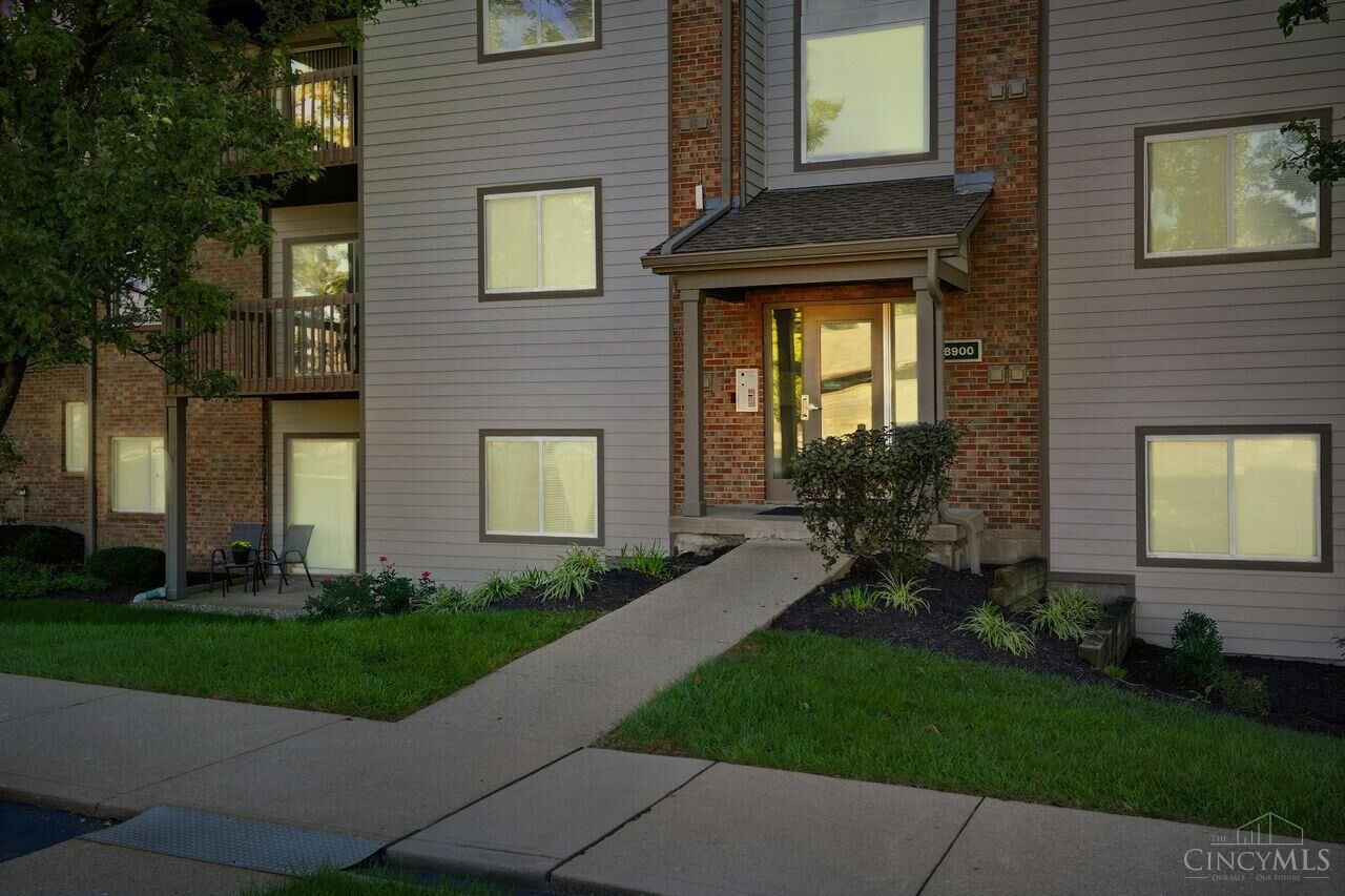 Property Photo: 8900 Eagleview Drive OH 45069