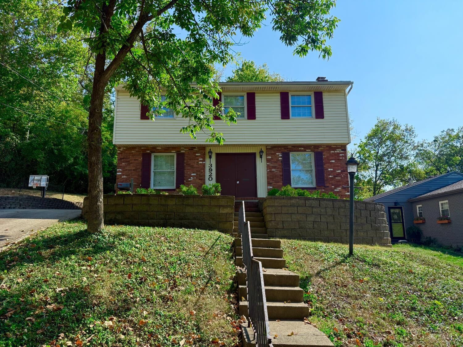 Property Photo: 3920 Pocahontas Avenue OH 45227