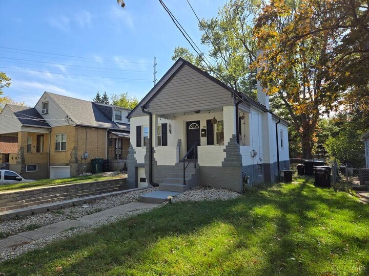 Property Photo:  29 Hartwell Court  OH 45216 