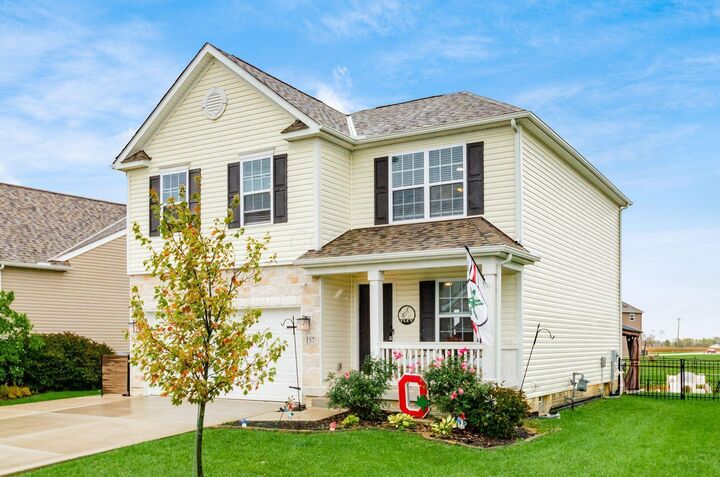 Property Photo: 157 Chestnut Commons Drive OH 43116
