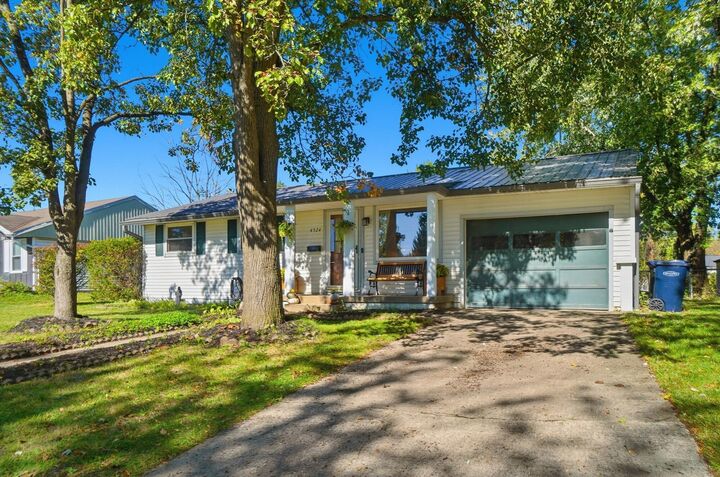Property Photo: 4524 Moraine Avenue OH 43026