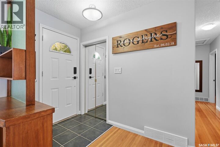 Property Photo: 117 Wilson Crescent SK S7J 2L6