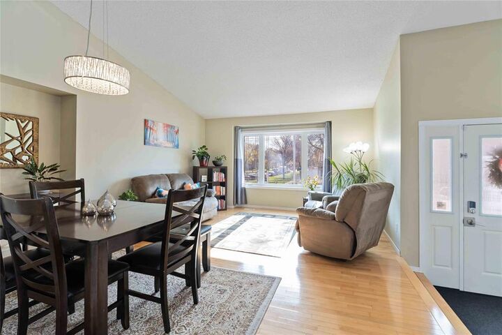 Property Photo: 3 Boundary Bay MB R2P 3R4