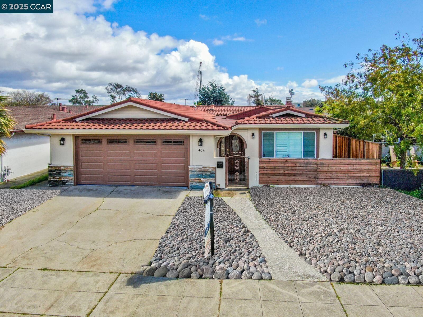Property Photo: 404 Coral Reef Rd CA 94501