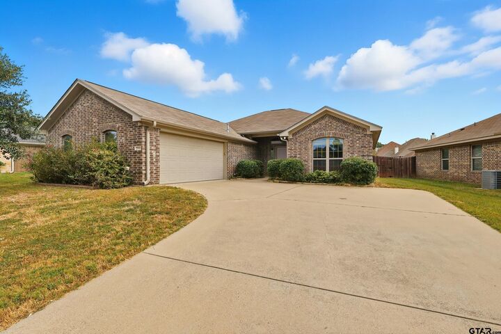 Property Photo:  2512 Guinn Farms Rd.  TX 75707 