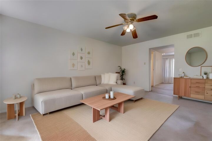 Property Photo:  3901 Woodchase Drive 59  TX 77042 