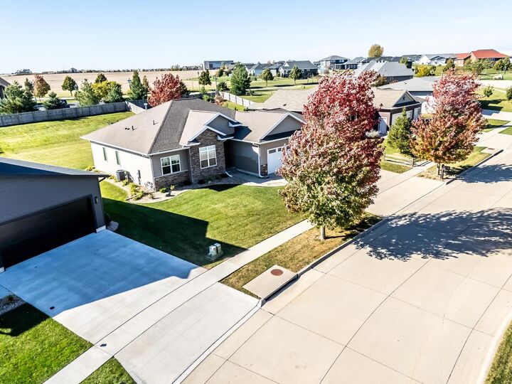 Property Photo: 1827 Green Creek Road IA 50613