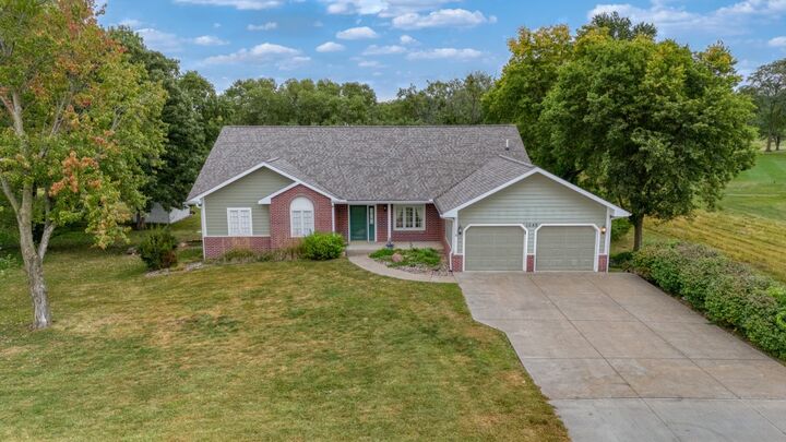 Property Photo:  1546 Main Street  IA 50219 