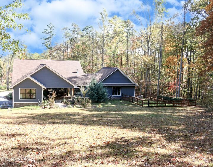 Property Photo:  951 Newell Circle  TN 37865