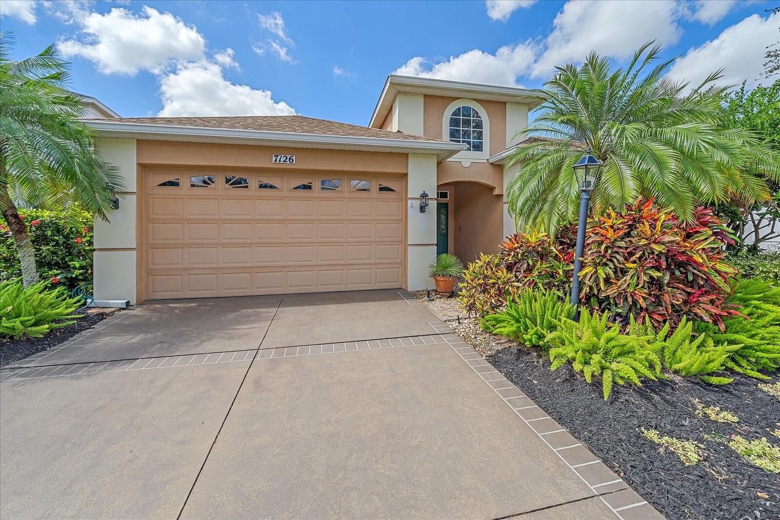 Property Photo: 7126 Spikerush Court FL 34202