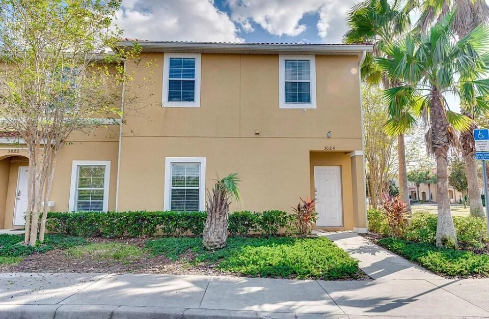Property Photo: 3024 Secret Lake Drive FL 34747