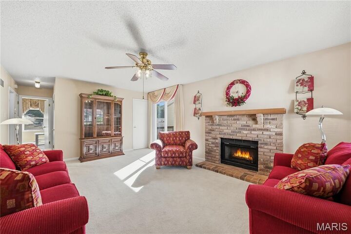 Property Photo:  1020 Treetop Village Drive  MO 63021
