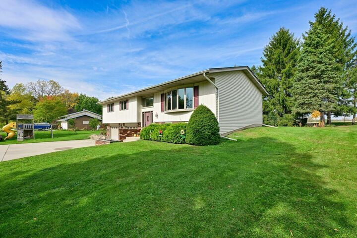 Property Photo:  W990 Kelly Dr  WI 53078 