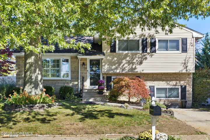 11 Probasco Drive  Allentown NJ 08501 photo