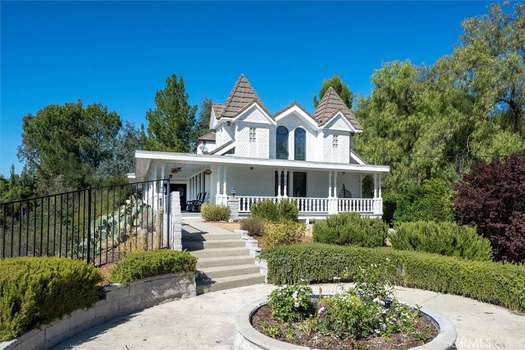 Property Photo:  28933 Wagon Road  CA 91301 