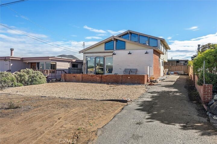 Property Photo:  1184 11th Street  CA 93402 