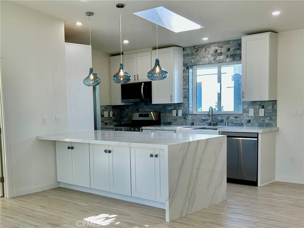 Property Photo: 205 Tremont Dr CA 92660