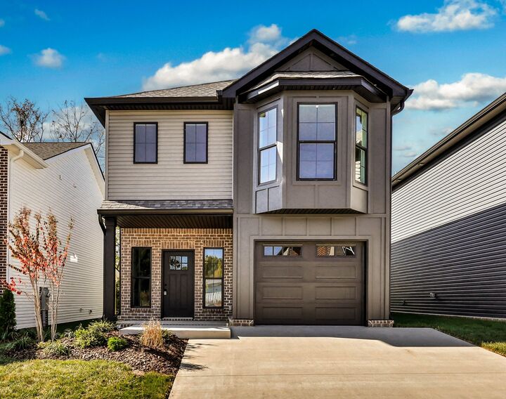 Property Photo:  33 Charleston Cove Way  TN 37043