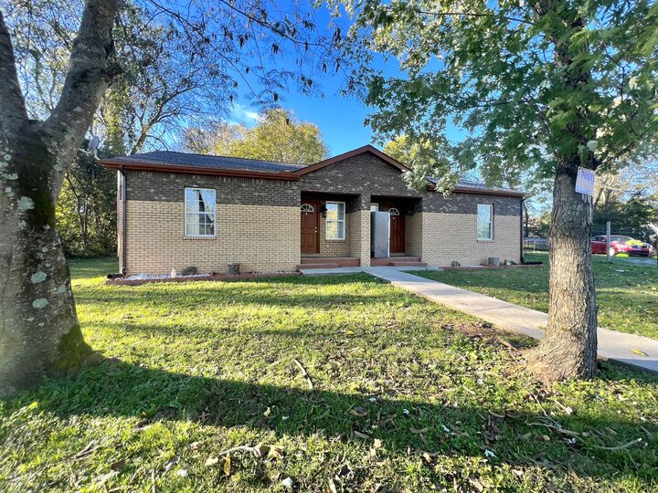 115 W End Cir  Shelbyville TN 37160 photo