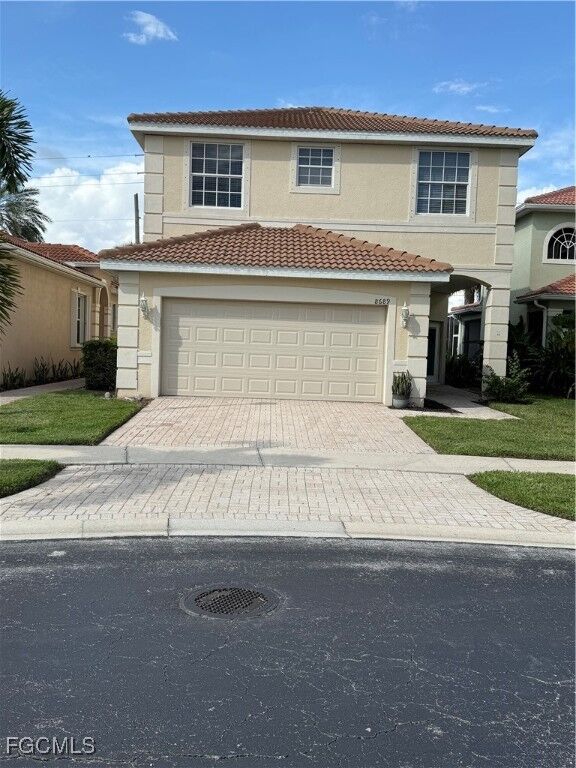 Property Photo: 8689 Spring Mountain Way FL 33908
