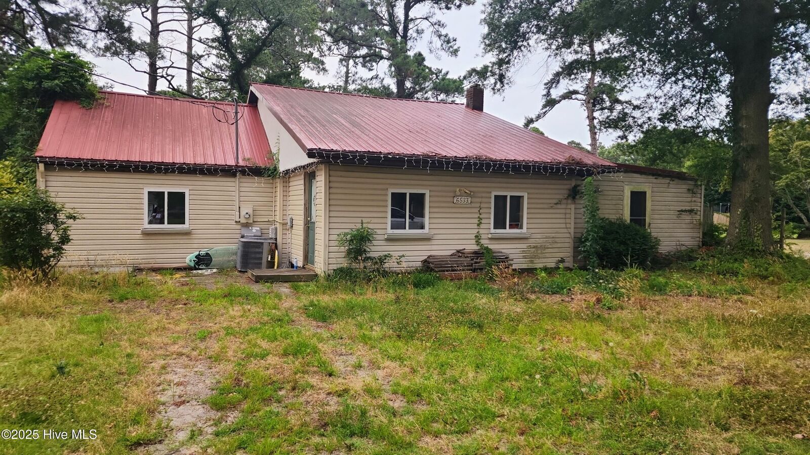 Property Photo: 6533 Caratoke Highway NC 27939