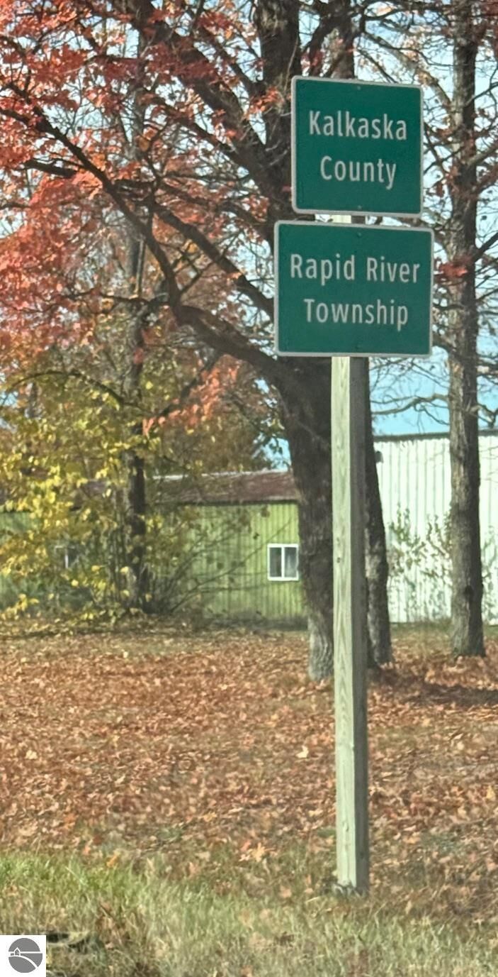 Property Photo: 9606 Chippewa Drive MI 49659