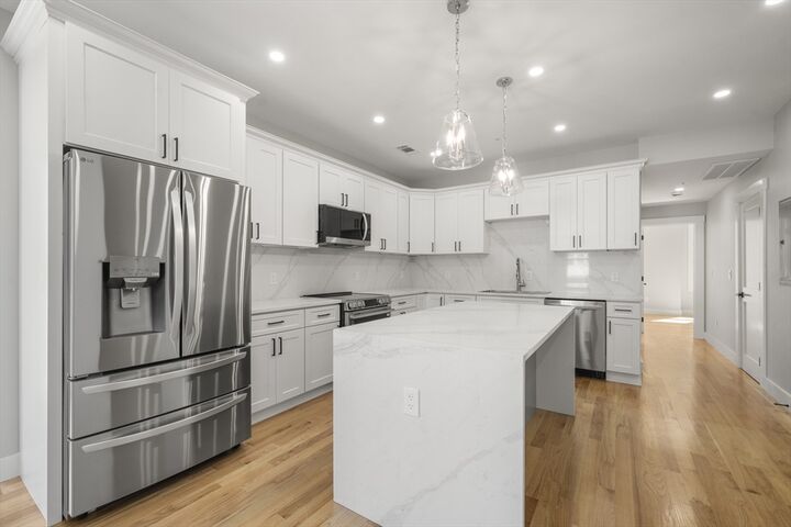 60 Stanley St 101  Boston MA 02125 photo