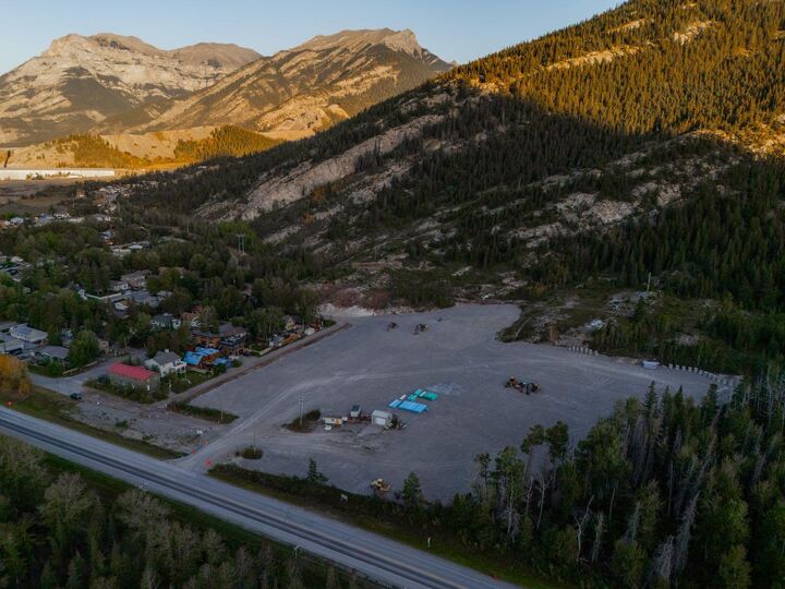 Photo de la propriété: 17 Exshaw Mountain Gateway AB T0L 2C0