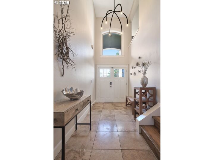 Property Photo:  3663 Landis St  OR 97068 