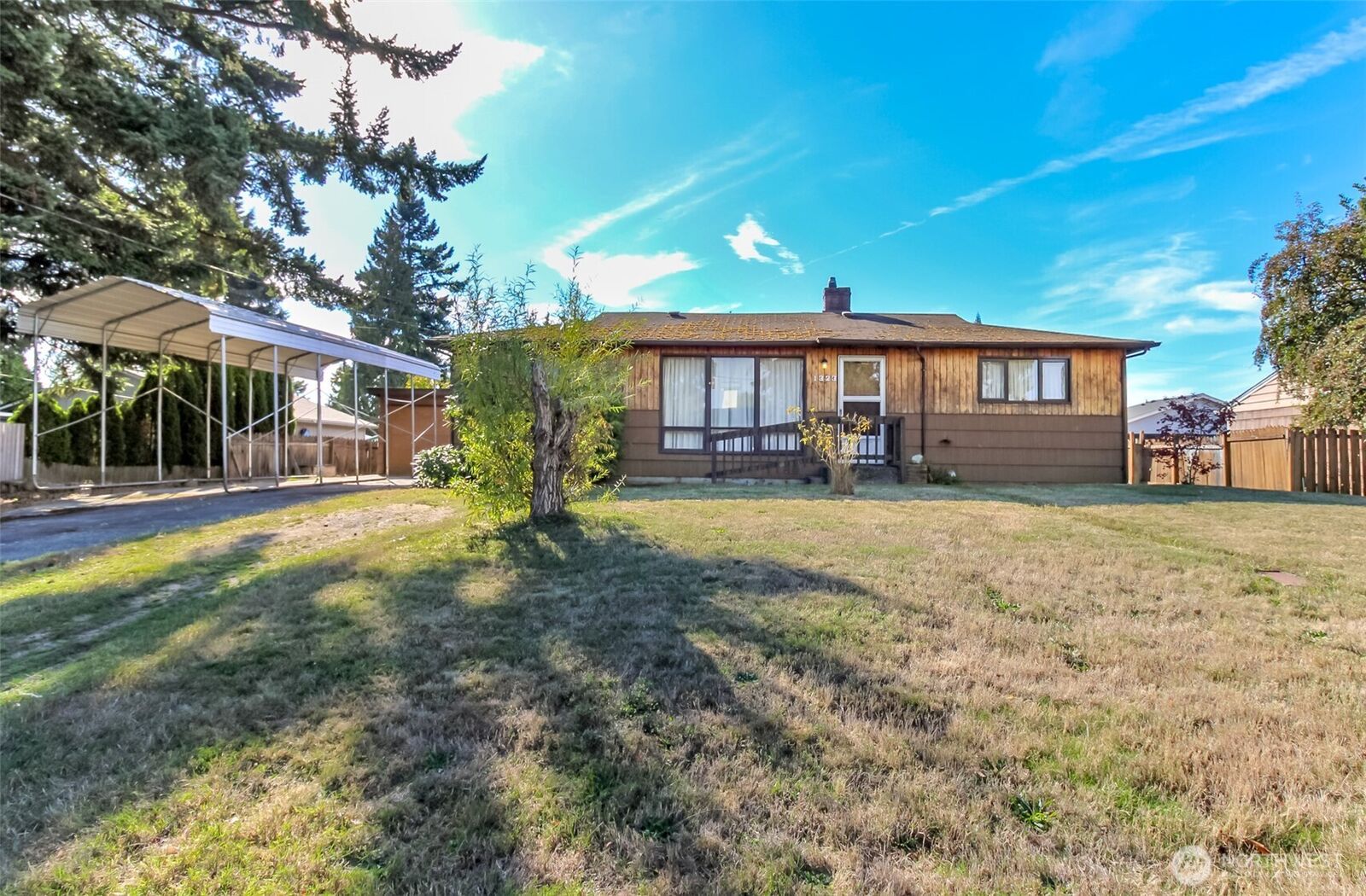 Property Photo: 1323 SW 113th Street WA 98146