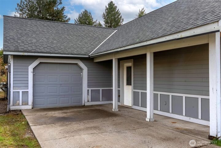 Property Photo: 205 Washington Street WA 98862