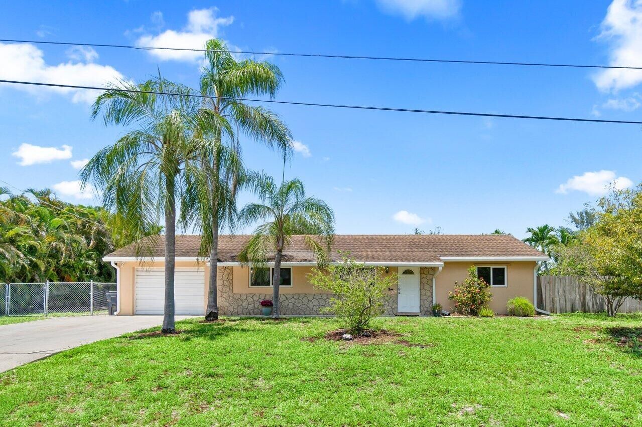 Property Photo:  3187 Buccaneer Road  FL 33462 